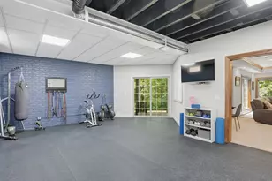 10101 N Hunt Club Ct, Mequon, WI 53097 - Photo 68