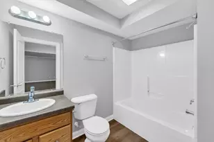 928 Langdon Ct, Racine, WI 53406 - Photo 16