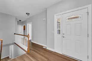 928 Langdon Ct, Racine, WI 53406 - Photo 6