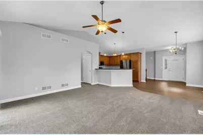 928  Langdon Ct #928, Racine, WI 53406 - Photo 8