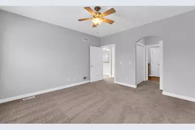 926  Langdon Ct #926, Racine, WI 53406 - Photo 22