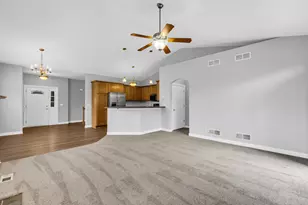 926 Langdon Ct, Racine, WI 53406 - Photo 10