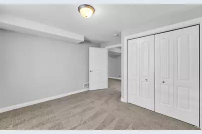 926  Langdon Ct #926, Racine, WI 53406 - Photo 34