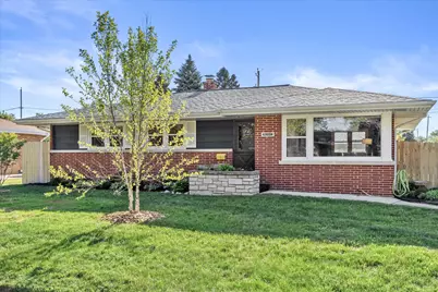 8057  17th Ave, Kenosha, WI 53143 - Photo 2