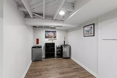 10924 W Marion St, Wauwatosa, WI 53222 - Photo 18
