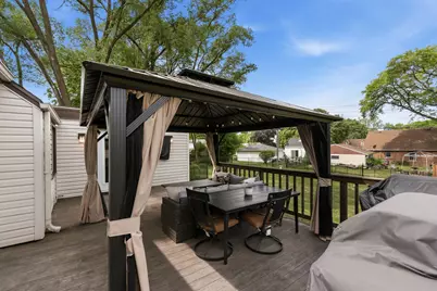 10924 W Marion St, Wauwatosa, WI 53222 - Photo 24