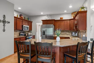 1021  Johnson St, Onalaska, WI 54650 - Photo 6