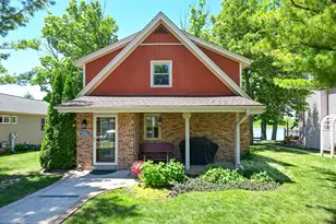 7926 E Long Lake Dr, Racine, WI 53185 - Photo 2