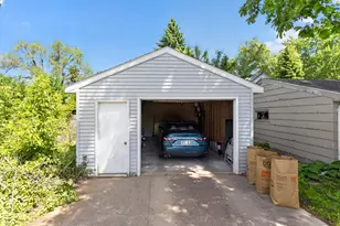 1618 E College Ave, Appleton, WI 54915 - Photo 18
