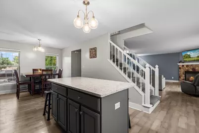 871 N Sandy Ln, Elkhorn, WI 53121 - Photo 8