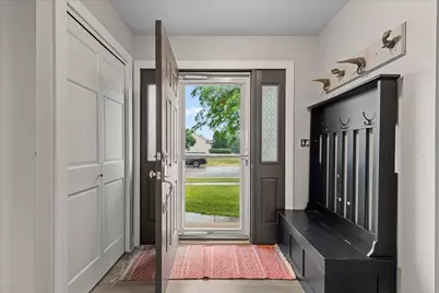 871 N Sandy Ln, Elkhorn, WI 53121 - Photo 2