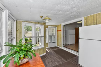 803 W Washington Ave, Waukesha, WI 53188 - Photo 4