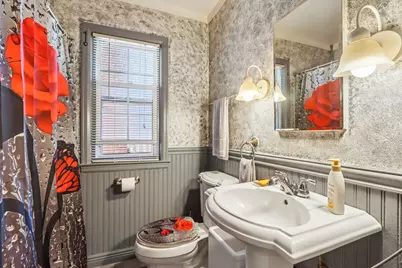 2660 N 63rd St #2660A, Wauwatosa, WI 53213 - Photo 12