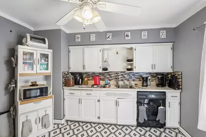 2660 N 63rd St #2660A, Wauwatosa, WI 53213 - Photo 8