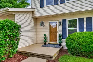 650 Grace St, Verona, WI 53593 - Photo 2