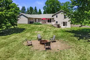 620 Prairie View Dr, North Prairie, WI 53153 - Photo 12