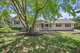 620 Prairie View Dr, North Prairie, WI 53153 - Photo 1