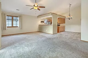2264 Circle Ridge Rd, Delafield, WI 53018 - Photo 2