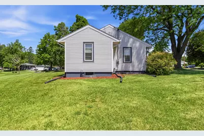 321 N Dewey Ave, Jefferson, WI 53549 - Photo 28