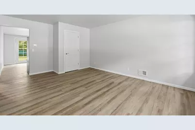 513  Bender Rd #515, West Bend, WI 53090 - Photo 10