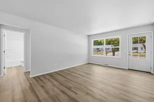 513 Bender Rd, West Bend, WI 53090 - Photo 18