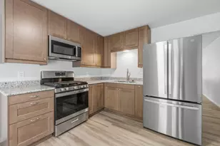 513 Bender Rd, West Bend, WI 53090 - Photo 6