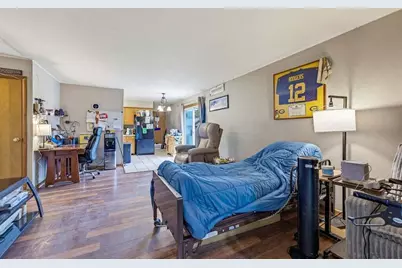 325  Summer St, Delavan, WI 53115 - Photo 8