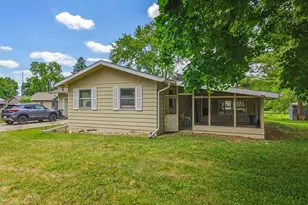 325 Summer St, Delavan, WI 53115 - Photo 1