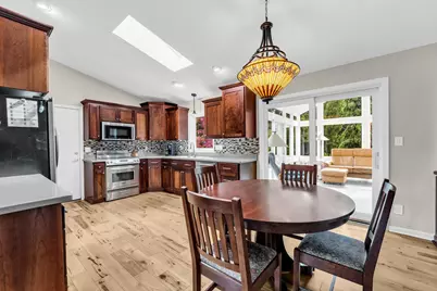 4137  Nantucket Pl, Racine, WI 53405 - Photo 8