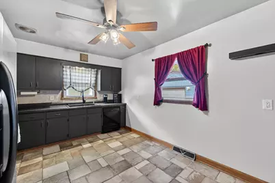 8302  26 Ave, Kenosha, WI 53143 - Photo 6