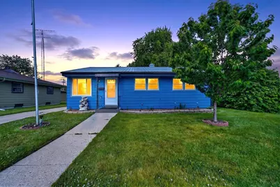8302  26th Ave, Kenosha, WI 53143 - Photo 1