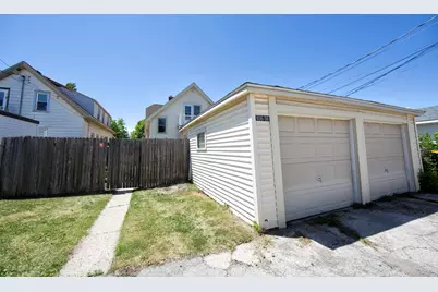 936 S 77th St, West Allis, WI 53214 - Photo 28