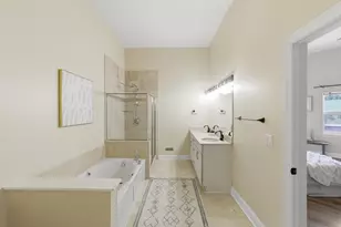 1888 N Water St, Milwaukee, WI 53202 - Photo 18