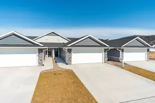 1627 Red Clover St, Holmen, WI 54636 - Photo 2