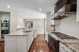 9945 N Valley Hill Dr, Mequon, WI 53092 - Photo 4
