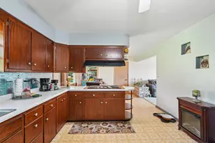 W130N6219 River Dr, Menomonee Falls, WI 53051 - Photo 10