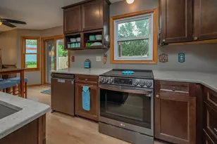 364 Plank Rd, Mukwonago, WI 53149 - Photo 8