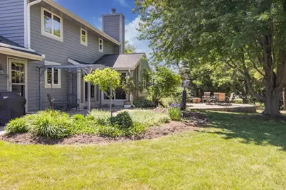 W245N6061  Maris Dr, Sussex, WI 53089 - Photo 36