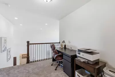 1152 W Sunrise Pass, Oak Creek, WI 53154 - Photo 32
