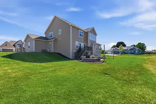 1152 W Sunrise Pass, Oak Creek, WI 53154 - Photo 44