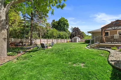 3521  Ascot Dr, Racine, WI 53406 - Photo 38