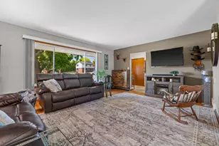 3521 Ascot Dr, Racine, WI 53406 - Photo 4