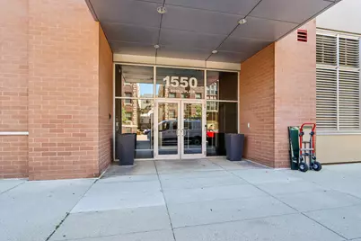 1550 E Royall Pl #Unit 911, Milwaukee, WI 53202 - Photo 34