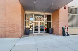 1550 E Royall Pl, Milwaukee, WI 53202 - Photo 34