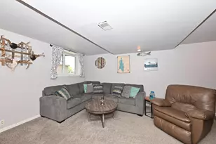 1021 Eton Ct, Hartland, WI 53029 - Photo 26