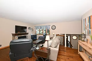 1021 Eton Ct, Hartland, WI 53029 - Photo 12