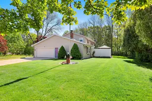 3601 Michigan Ave, Manitowoc, WI 54220 - Photo 50