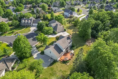 W159N7482  Pinewood Cir, Menomonee Falls, WI 53051 - Photo 70