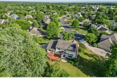 W159N7482  Pinewood Cir, Menomonee Falls, WI 53051 - Photo 68
