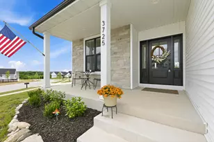 3725 Olde Howell Rd, Waukesha, WI 53186 - Photo 2